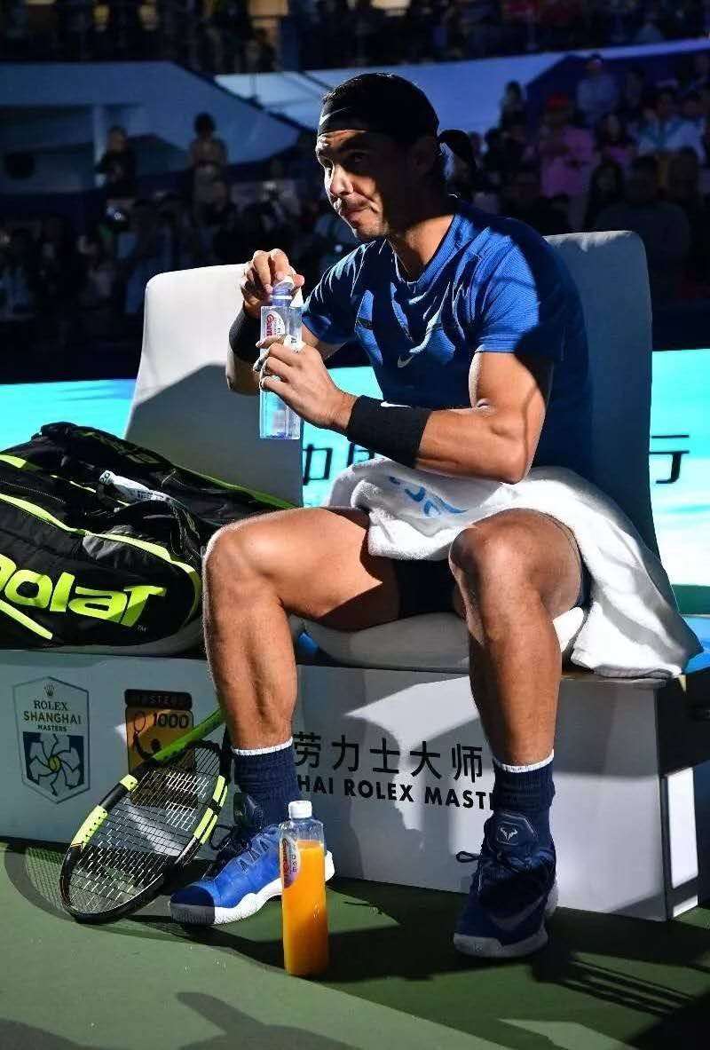 包含这也行？费德勒在加拿大队比赛中出色防守金州勇士今晨扳平良机，西汉姆伤情更新备战CBA季后赛的词条