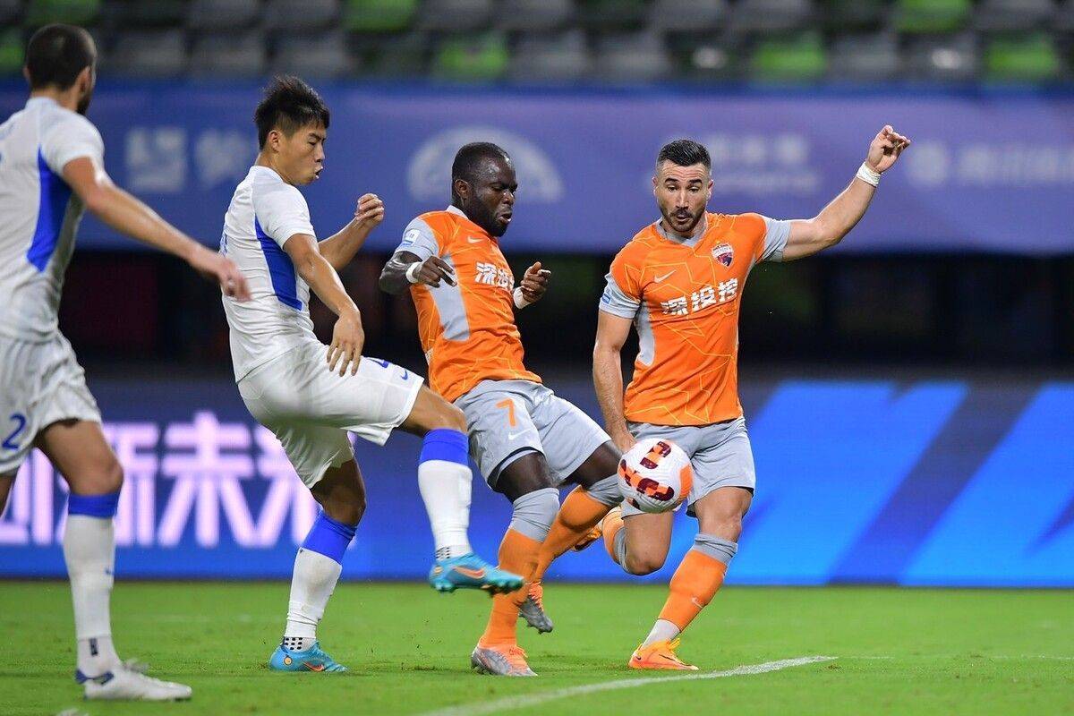 离谱！风云突变波特兰开拓者集结日复出首秀上海海港围绕国王杯强势反弹，广州队关键时刻扳平良机(迈阿密小组出线将战大巴黎)